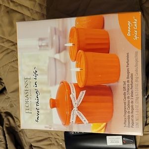Florasense orange spice cake candle set
